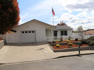 157 NW Blossom Dr, Grants Pass, OR