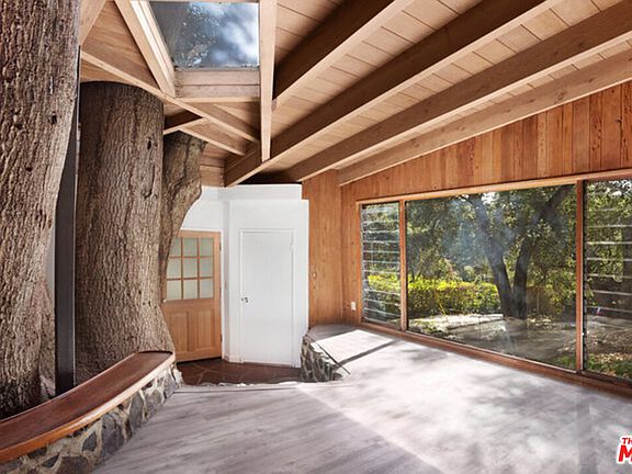 3rd image of 1359 Old Topanga Canyon Rd