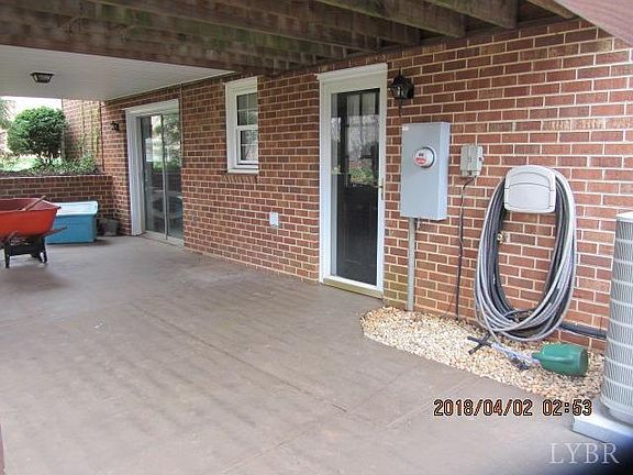 4th image of 1097 Farfields Dr