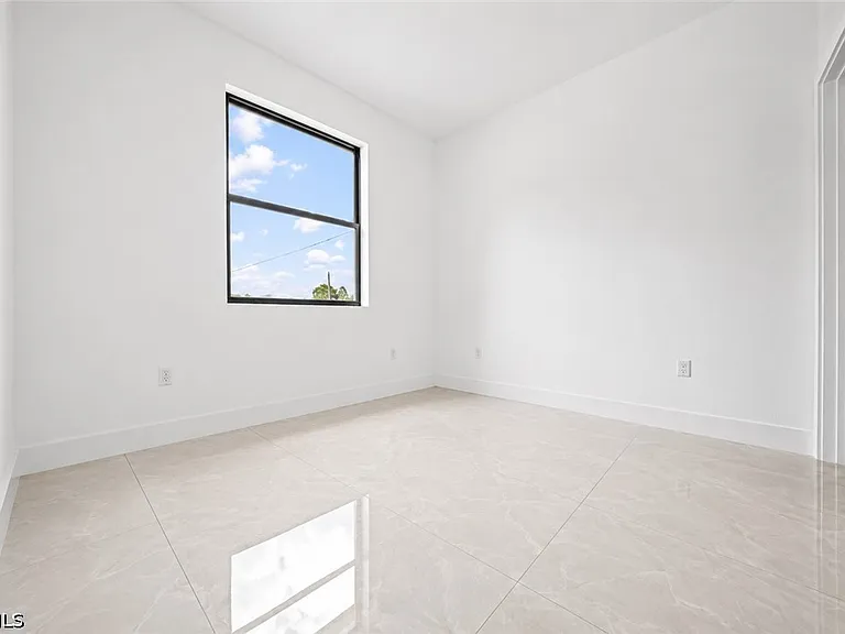 3001 Unice Ave S — Photo 17