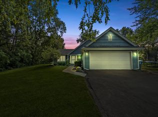 8647 W 96th St, Palos Hills, IL