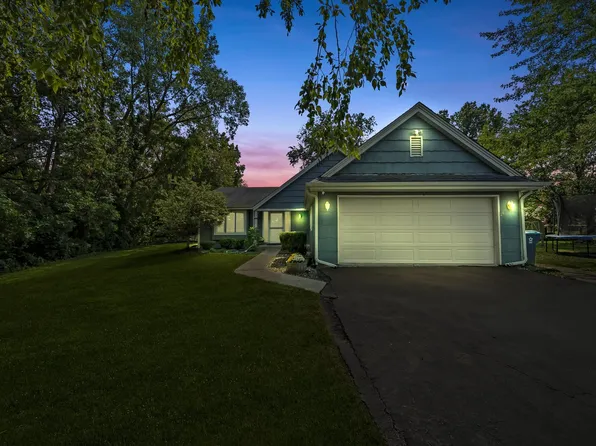 8647 W 96th St, Palos Hills, IL 60465