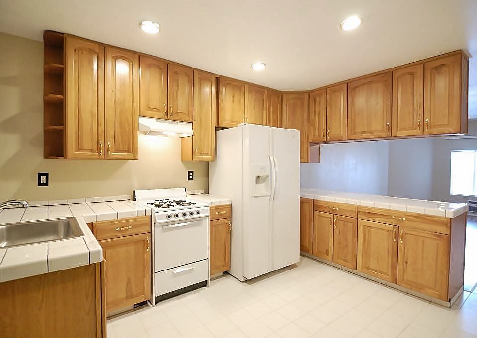 1st image of 53 Peralta Ave #B