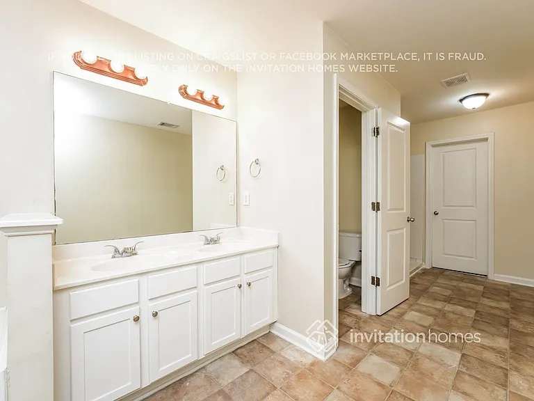 3447 Rosebud Park Dr — Photo 10