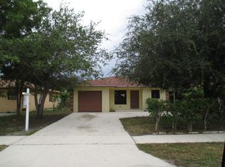 1018 Mango Dr, Delray Beach, FL 33444