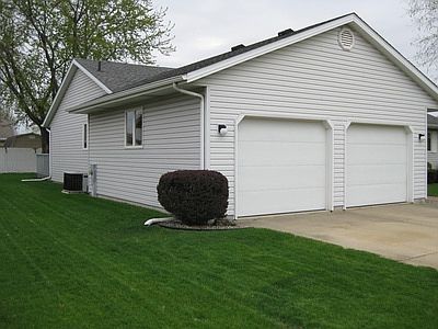 5th image of 1270 Hartley Ave