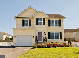 14 Garfield Dr, Inwood, WV 25428