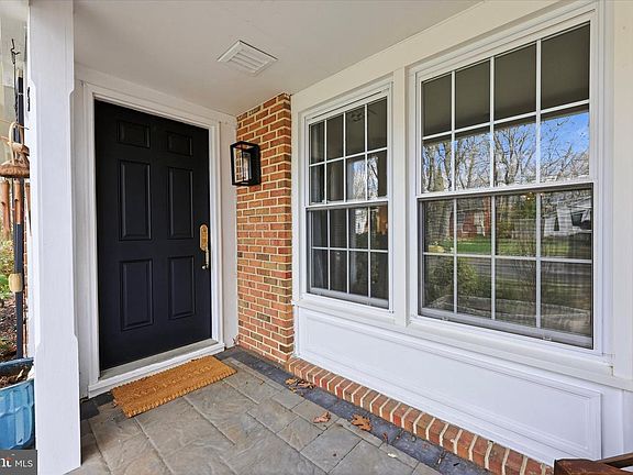 2nd image of 5 Windgate Rd