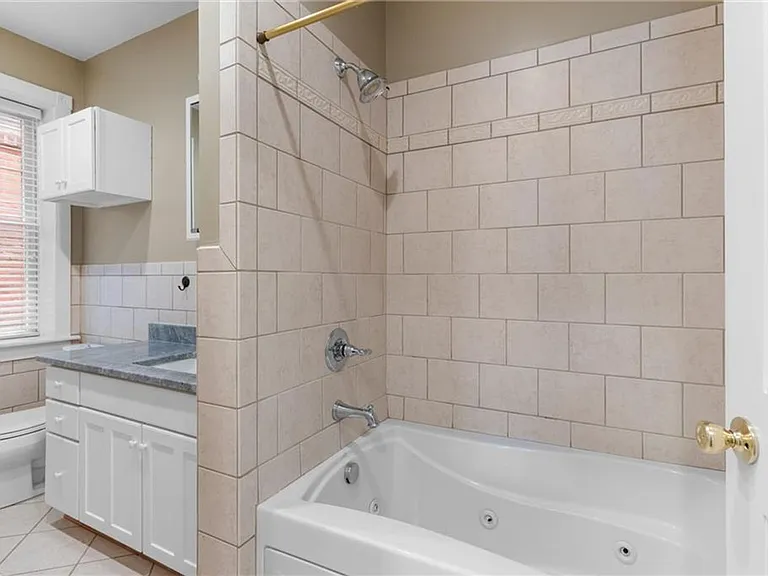 736 W Princess Anne Rd #102 — Photo 17