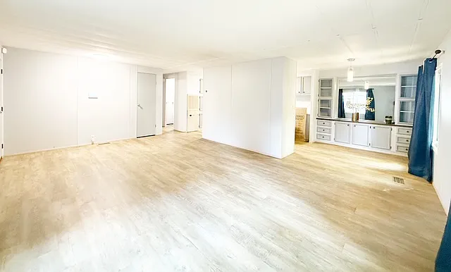 3985 NW Dyes Inlet Ln — Photo 6
