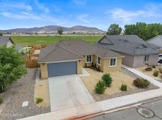 564 Country Hollow Dr, Fernley, NV 89408