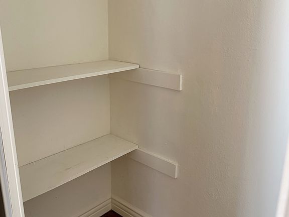 5th image of 7964 Fountain Ave #13