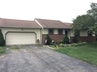 9343 Hill Rd S, Pickerington, OH 43147