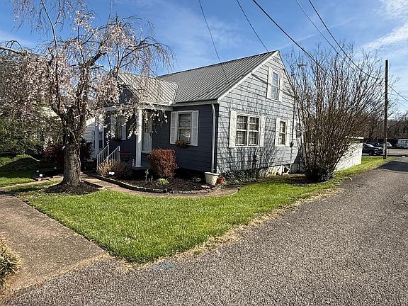 3rd image of 1105 B St