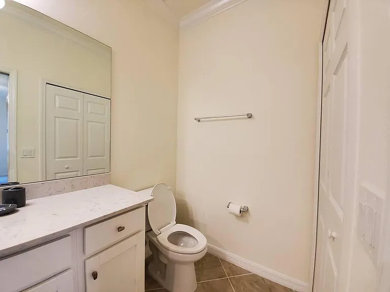 17520 Gawthrop Dr #403 — Photo 11