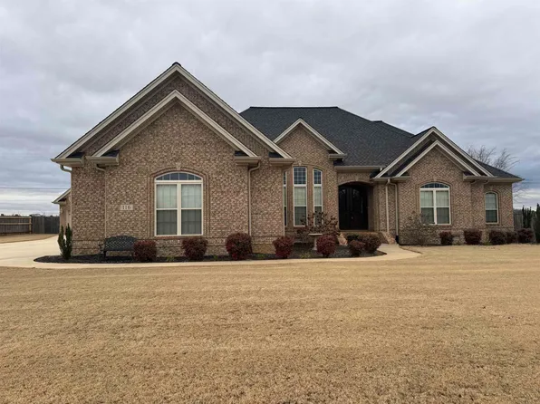 116 Grand Haven Dr, Tuscumbia, AL 35674
