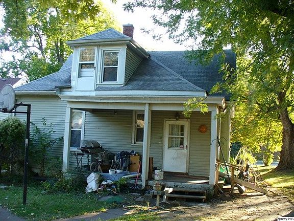 Home for Sale in Quincy, IL $78,000