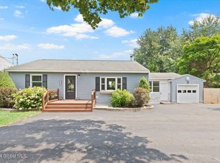 621 New Salem Rd, Voorheesville, NY 12186