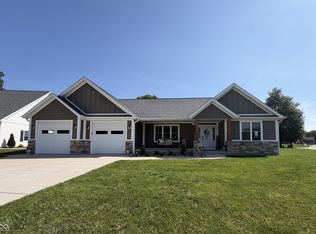 102 Shale Ct, Batesville, IN 47006