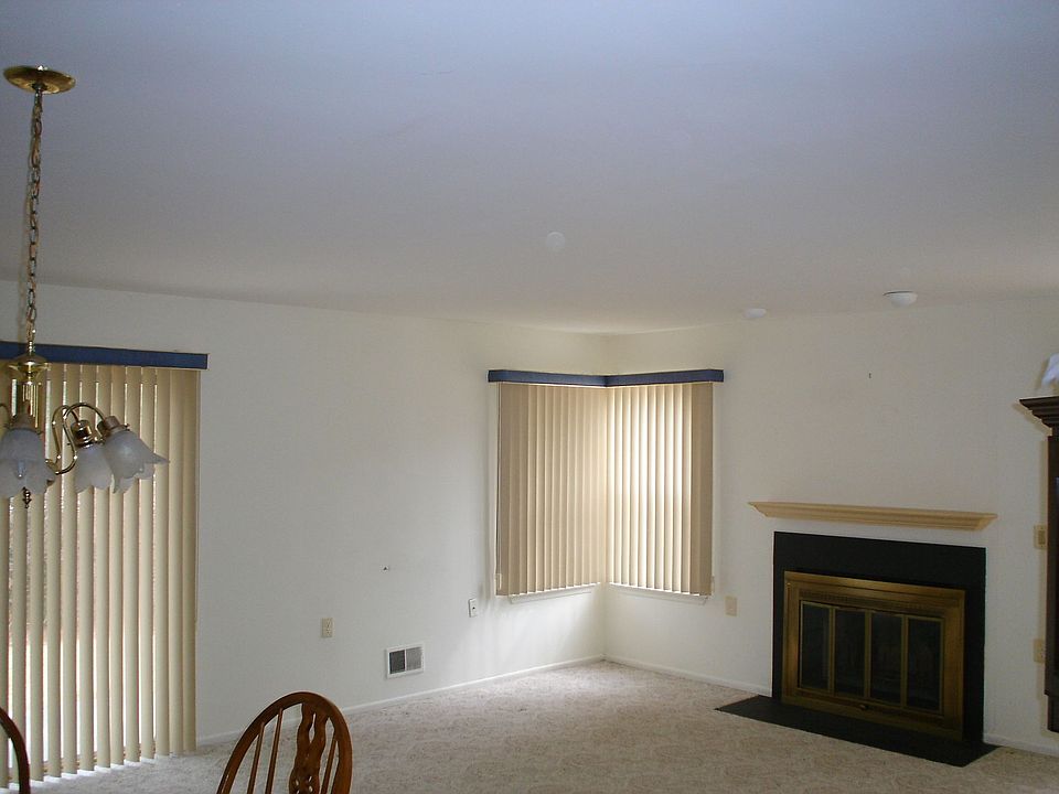 2nd image of 8 Kent