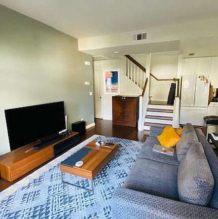 2nd image of 765 Bryn Mawr Ct