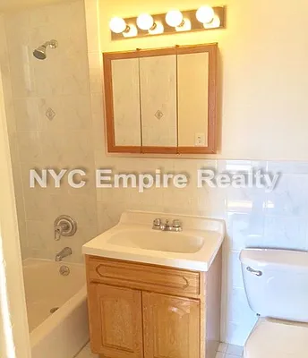 Rented by NYC Empire Realty Inc | media 34