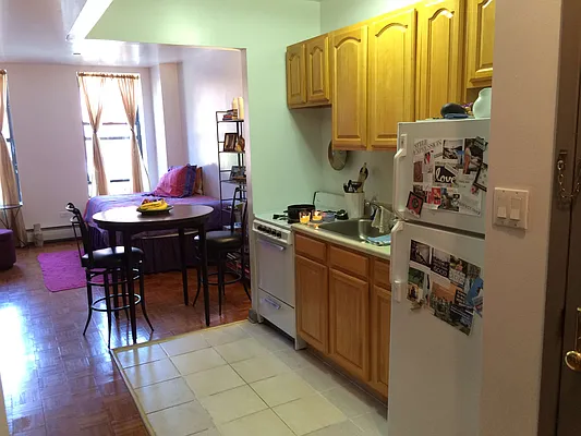 Rented by Uptown Property Group | media 10