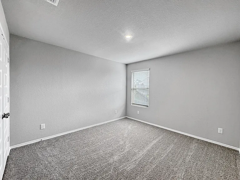 249 Antelope Valley — Photo 33