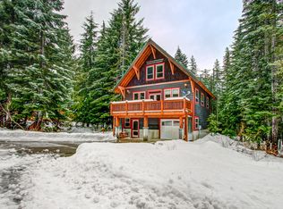 330 Cascade Pl, Snoqualmie Pass, WA 98068