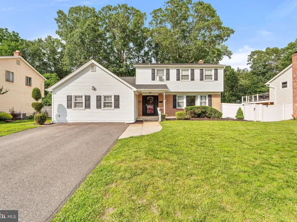 325 Orchard Ave, Somerdale, NJ 08083