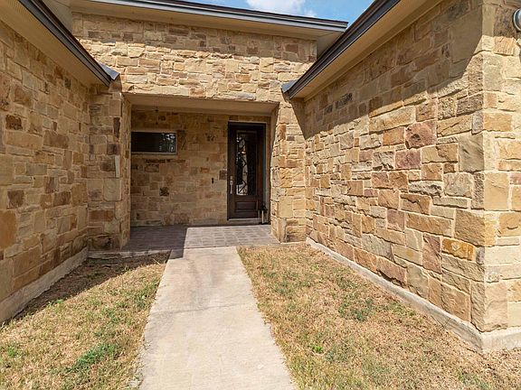 2nd image of 106 Kaapahu Dr