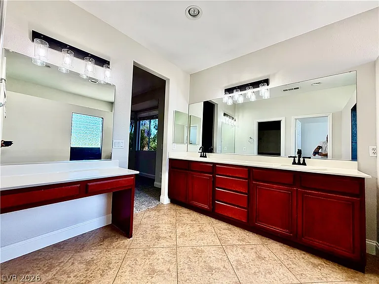 3347 Chesterbrook Ct — Photo 31