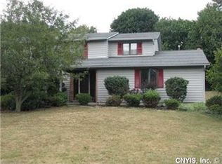 4974 Bryn Mawr Dr, Syracuse, NY 13215