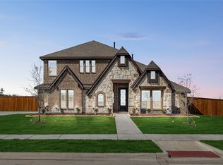 315 Spring Cir, Red Oak, TX 75154