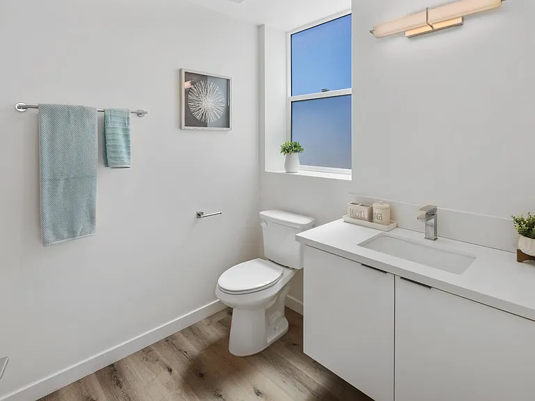 2783 Francis Ave — Photo 4