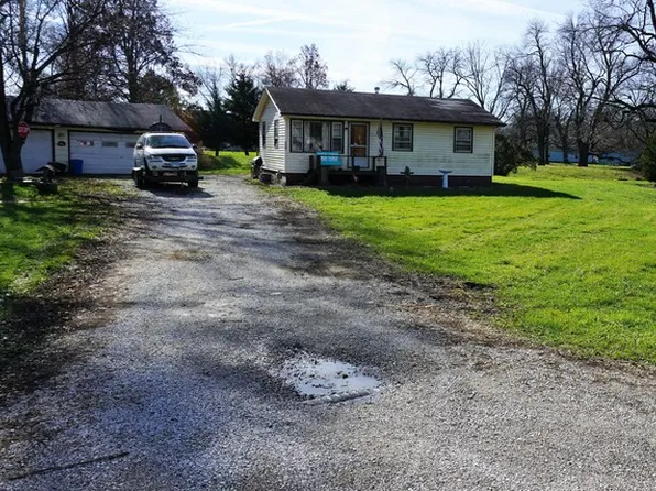 3354 Lincoln Ave, Armstrong, IL 61812