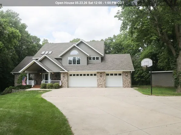 303 Knollwood Dr, Estherville, IA 51334