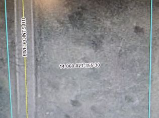 71285-5 Points Rd, Edwardsburg, MI 49112