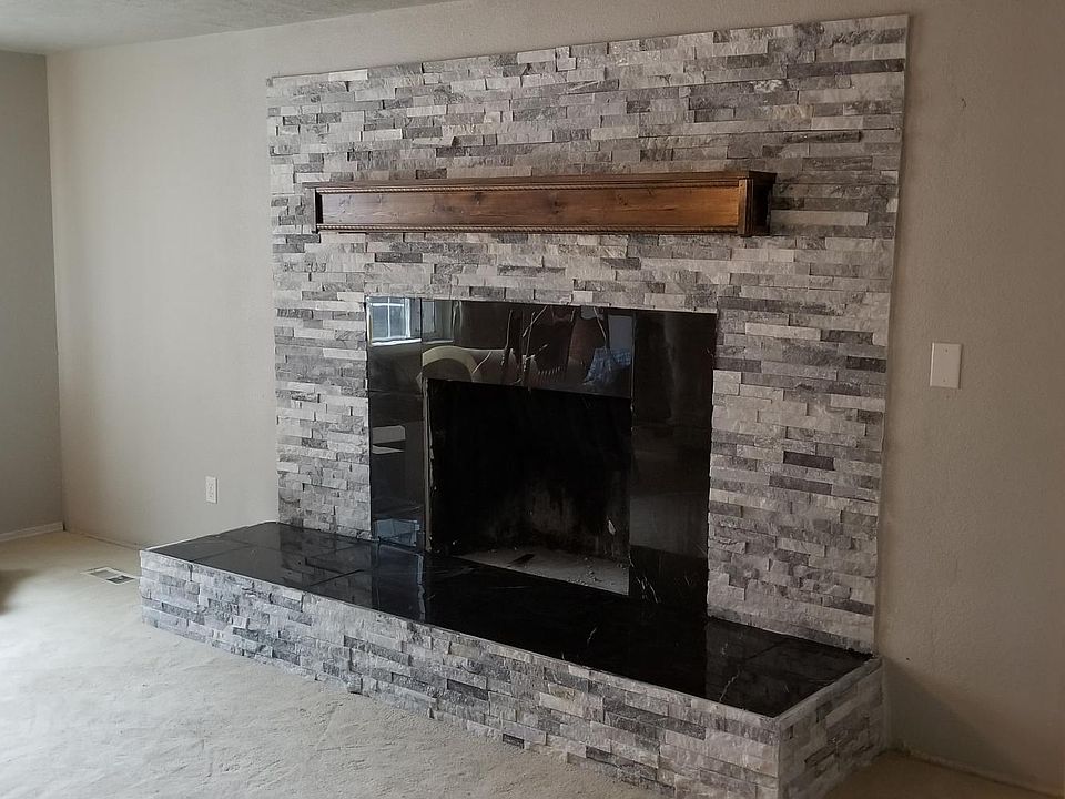 Remodeled fireplace in livingroom.