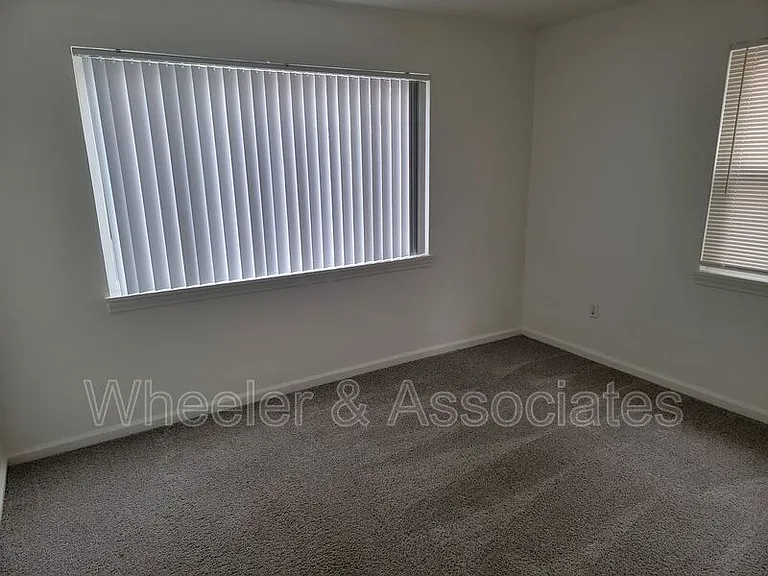 1415 23rd St — Photo 9