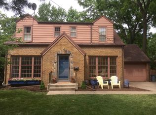 400 43rd St, Des Moines, IA 50312