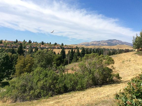 Balcony view of Mt Diablo