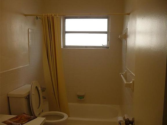 5th image of 9510 NW 21st Mnr