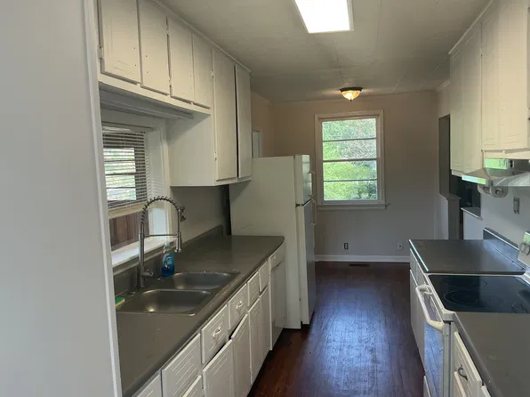 11 Cline Dr, Cartersville, GA 30120