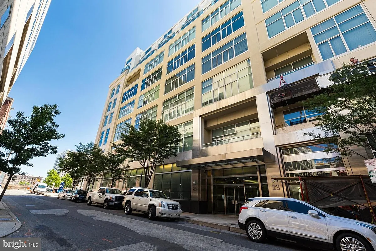 Building Photo - 23 S 23rd St #3E