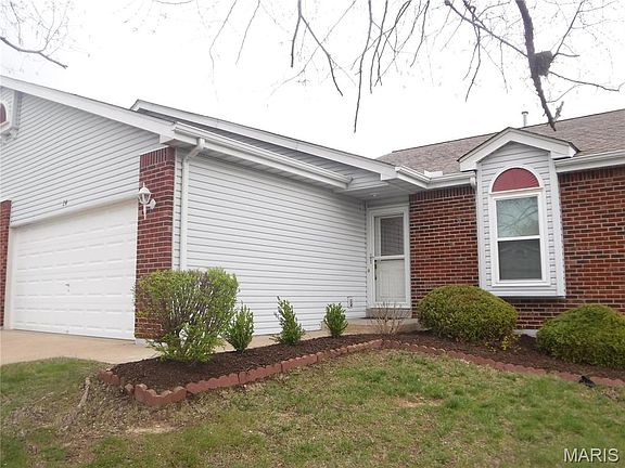 2nd image of 24 Lienemann Ct