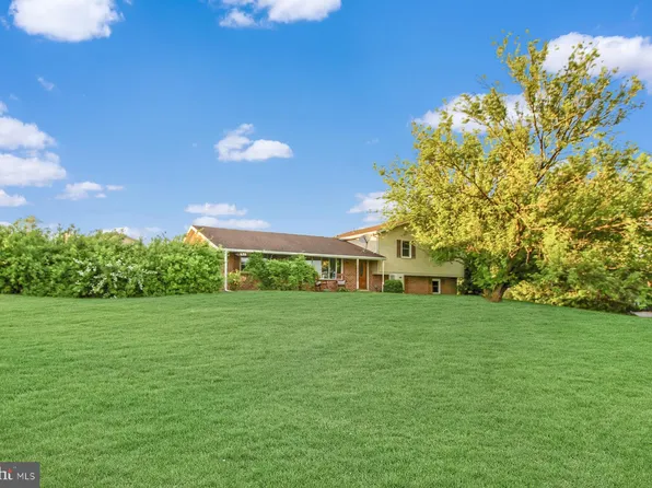 620 Fairground Rd, Newport, PA 17074