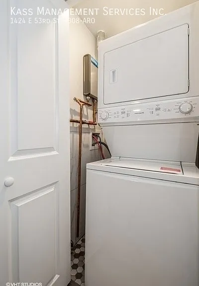 5228-34 S Blackstone / 1424-28 E 53rd St — Photo 9