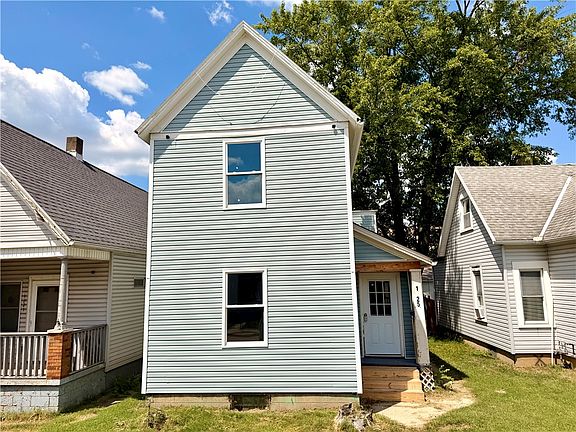 2nd image of 1225 Lamar St