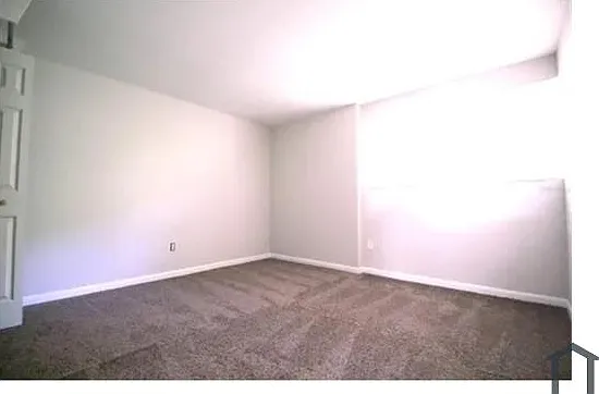 3205 SW 26th Way #C — Photo 5